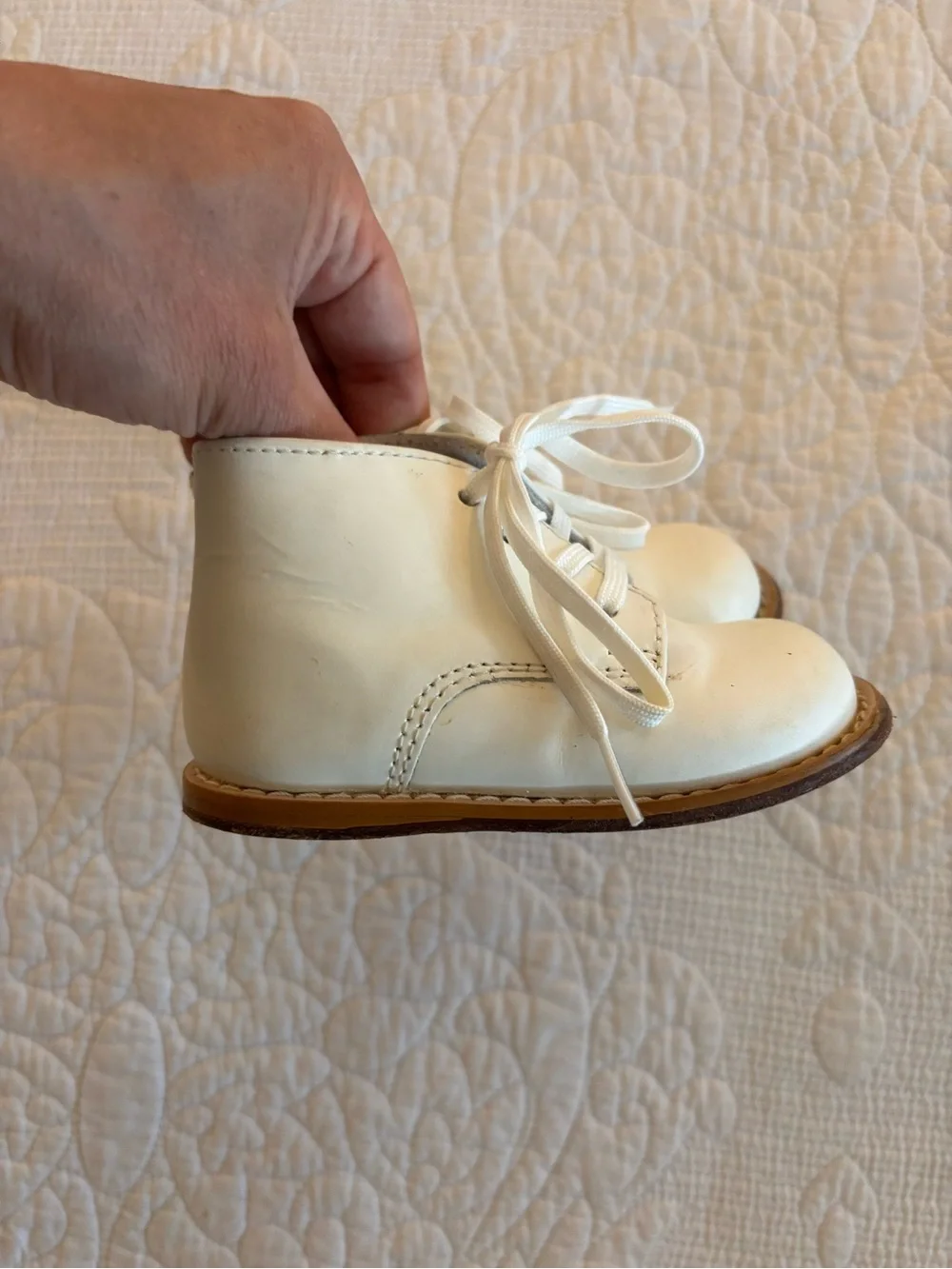Josmo White Baby Leather Lace-Up Oxford Shoes